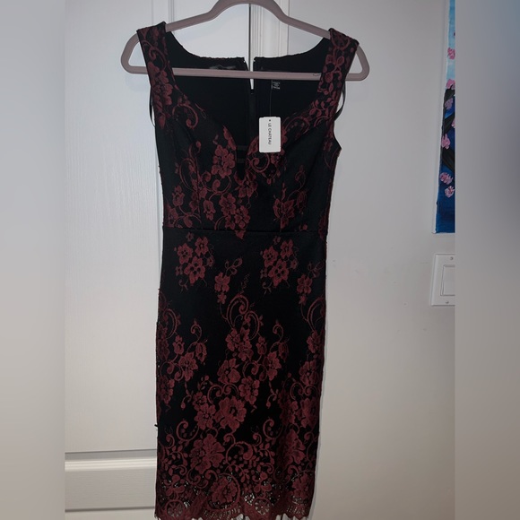 Le Chateau Lace V-neck cocktail dress - Picture 1 of 6